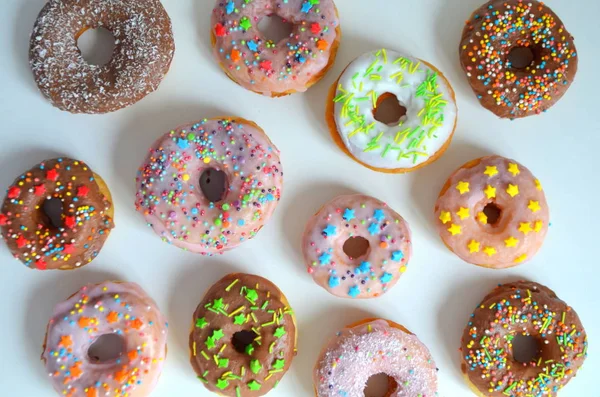 Donuts Com Diferentes Esmaltes — Fotografia de Stock