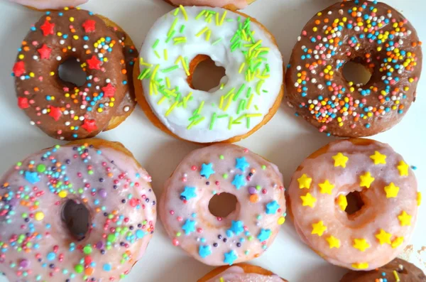 Rosquillas Con Diferentes Esmaltes — Foto de Stock