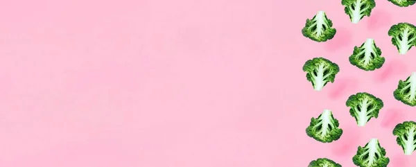 Płynny Minimalistyczny Wzór Brokułami Różowym Tle Kolaż Fotograficzny Wegańskie Pop — Zdjęcie stockowe