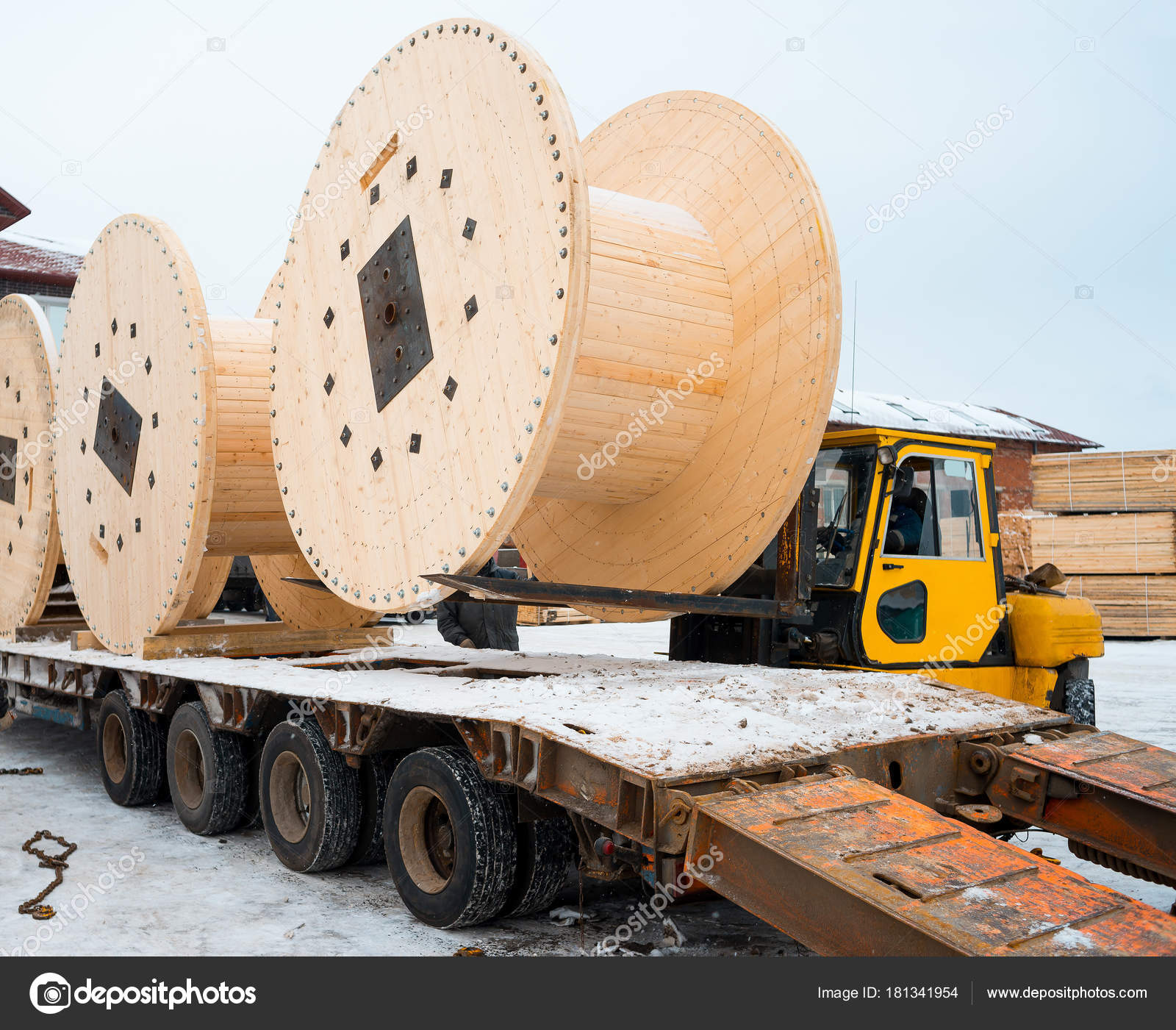 Loading cable coil — Stock Photo © format35 #181341954