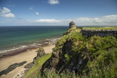 mussenden temple and beach clipart