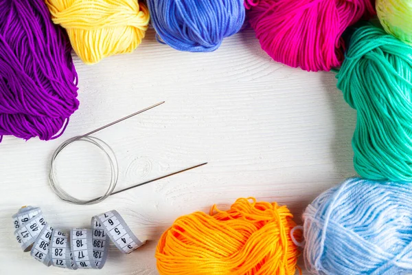 Balls Colored Yarn White Wooden Background Knitting Top View — Stock Photo, Image