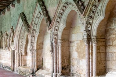 Aziz Emilion Koleji Kilisesi. Ortaçağ mimarisi. Aquitaine, Fransa, Avrupa