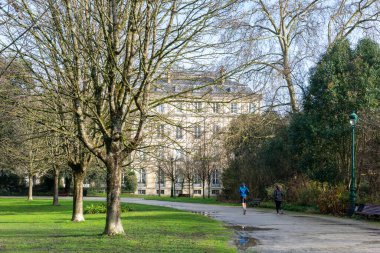 Bordeaux halk bahçesi. Şehrin merkezinde romantik bir bahçe var. Bordeaux, Yeni Aquitaine, Fransa, Avrupa
