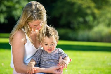 şirin bebek ile anne