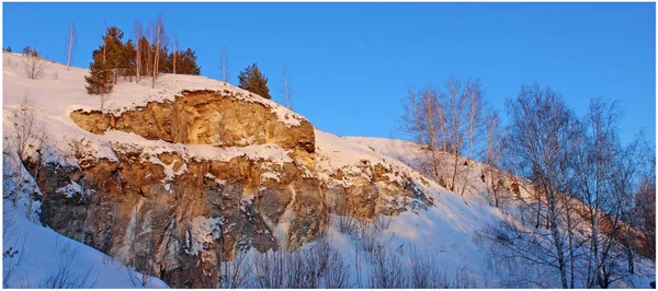 güneş ışığında kaya