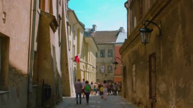 Eski Lublin şehrinin dar sokakları