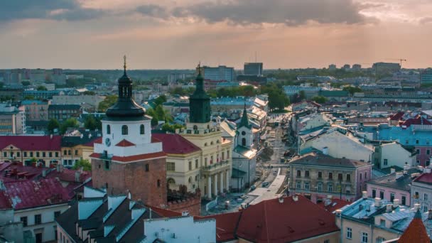 Uitzicht over de oude stad op Lublin vanaf boven in Polen — Stockvideo