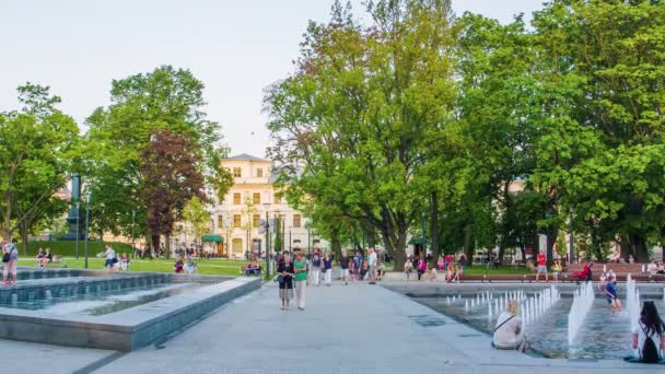 Lublin, Poland, Plac Litewski fountain. — Stock Video