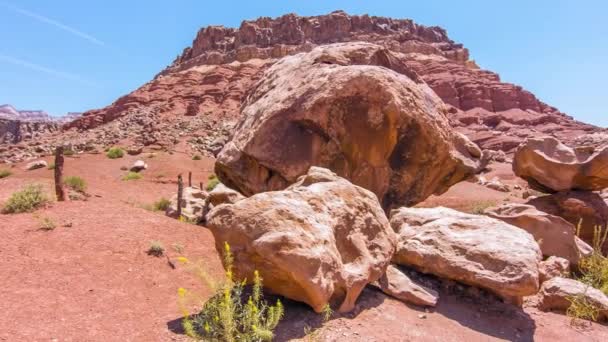 Tiro largo do deserto no canyon grande em um dia ensolarado — Vídeo de Stock