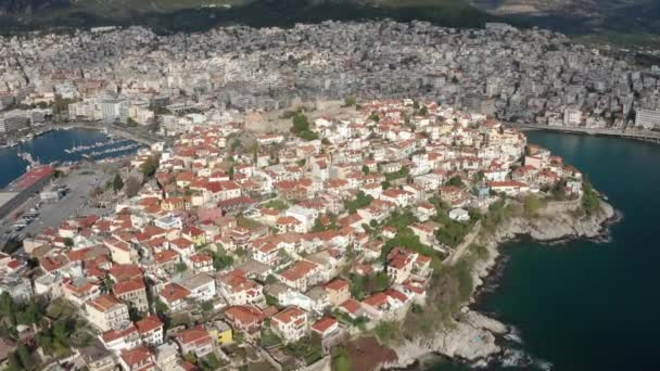 Vista Aérea Con Ciudad Kavala Norte Grecia Antiguo Acueducto Kamares — Vídeo de stock