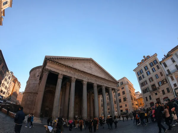 Чудовий Краєвид Римі Повний Туристів Пантеоні Фотографія Посиланням Про Італійські — стокове фото