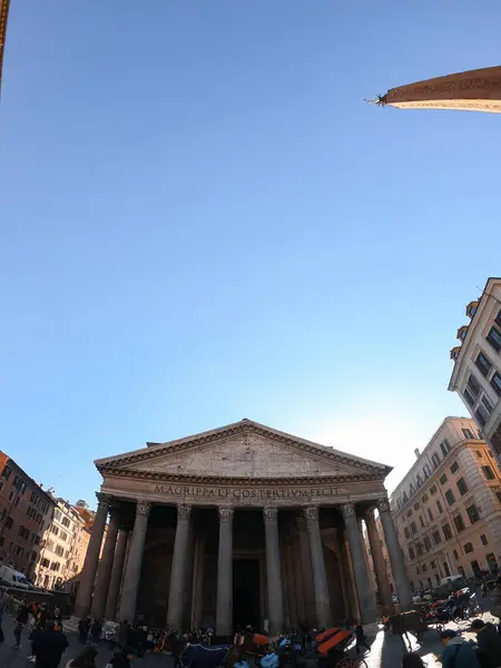 Чудовий Краєвид Римі Повний Туристів Пантеоні Фотографія Посиланням Про Італійські — стокове фото