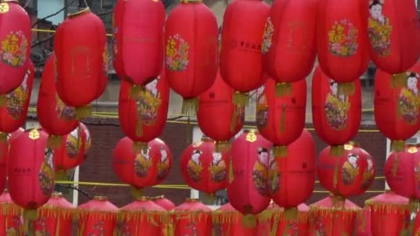 Rote Papierlaternen Chinatown London Touristen Besuchen Chinatown Einem Regnerischen Tag — Stockvideo