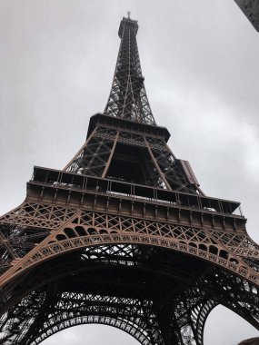 Eyfel kulesine yakın, Paris 'in sembolü..