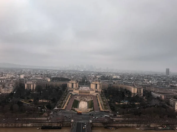 Perto Torre Eiffel Símbolo Paris Topo Torre — Fotografia de Stock