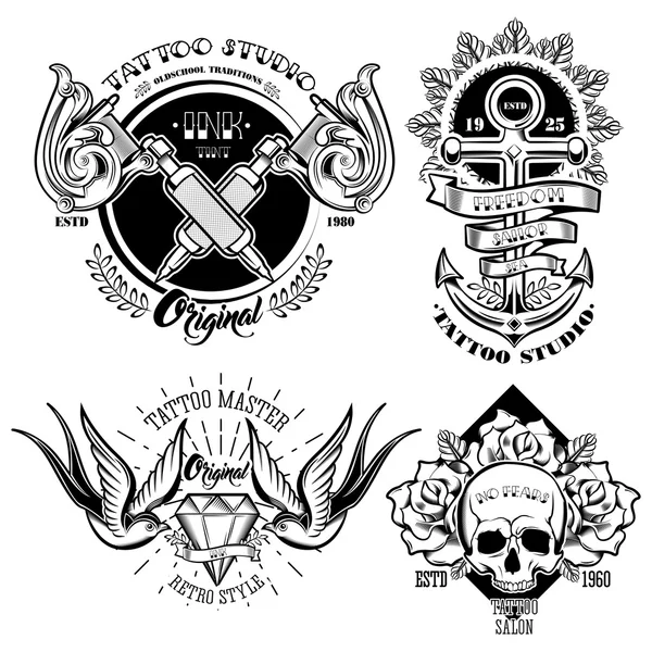 Estudio de tatuaje conjunto de emblemas monocromáticos — Vector de stock