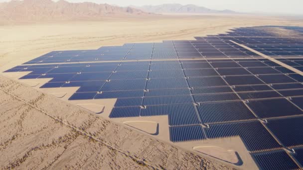 Aerial View Flying Large Industrial Solar Energy Farm Desert — Stock Video