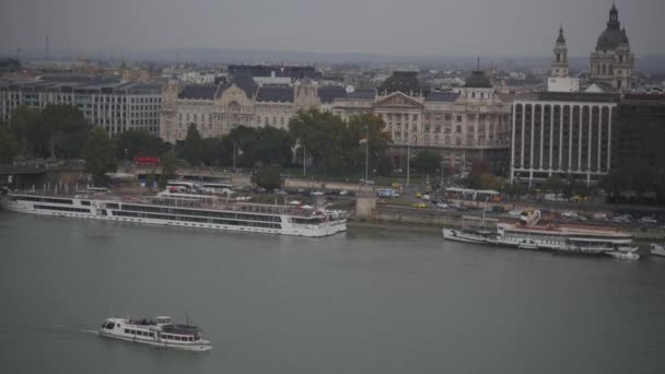 Buda城堡Szechenyi链大桥全景。 匈牙利2019 — 图库视频影像