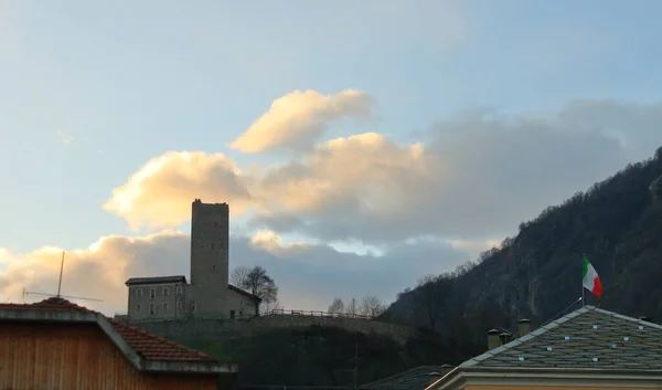 Pont Canavese Italien 2019 Ferranda Turm Blick Von Der Stadt — Stockfoto