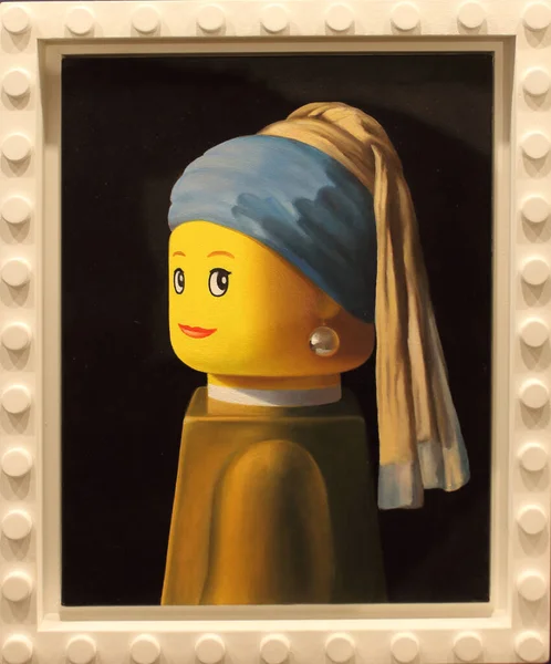 Divertido marco de lego con pinturas famosas parodia usando minifigure — Foto de Stock