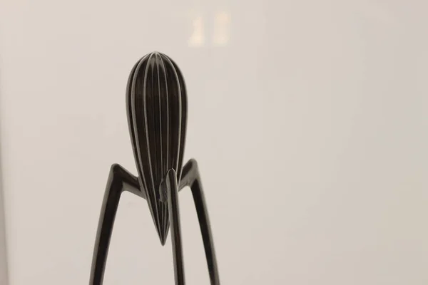Sulu Salif Meyve Suyu: P. Stark, 2014 Yapımcı: Alessi