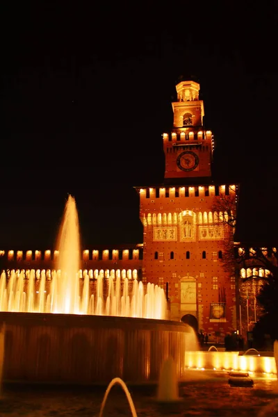 Château de Sforza paysage urbain, seigneurs de Milan, Italie — Photo