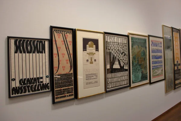 Leopold museum, Wien - aug 2019: Secession posters collection. — Stock Photo, Image