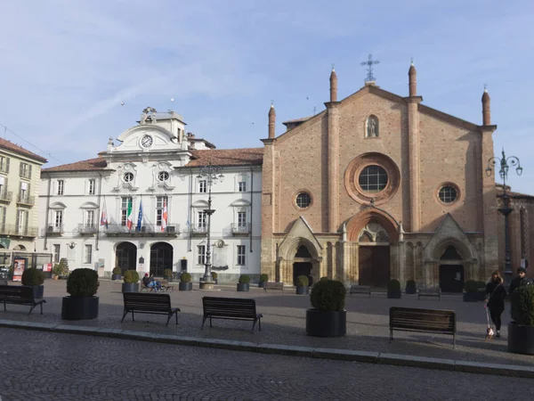 Asti, Piemonte, Itália - Jan 2020: San Secondo catedral chu — Fotografia de Stock