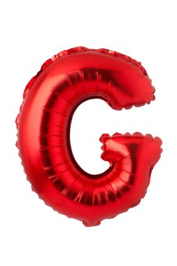 Beyaz arkaplanda izole edilmiş kırmızı balonların G harfi