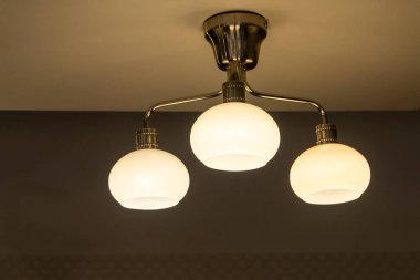 Modern tavan lambası şeklindeki iç aydınlatma lambaları dekorasyonu çağdaş