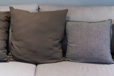 Modern kahverengi kumaş yastıklar kumaş yastık kanepe dekorasyon odası iç konsept için