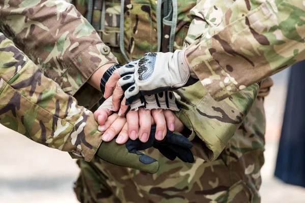 Bir Grup Piyade Askeri Ele Tutuşup Askeri Muharebe Birliği Kavramları — Stok fotoğraf