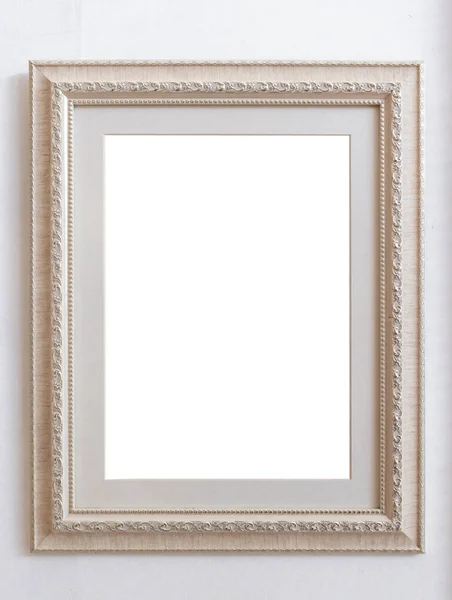 漂亮的白色木制画框老式镀金边框 用于白色背景的室内装饰 概念画廊展览 展示现代建筑或家居生活 — 图库照片