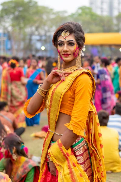 Studenten Vieren Holi Basanta Utsav Rabindra Bharati University Campus Kolkata — Stockfoto