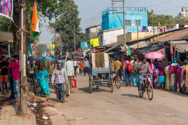 Kolpotoru Utsab 'da, Ocak 2020' de Hindistan 'ın Batı Bengal kentindeki Cossipore' de insanlar yolda toplandı.