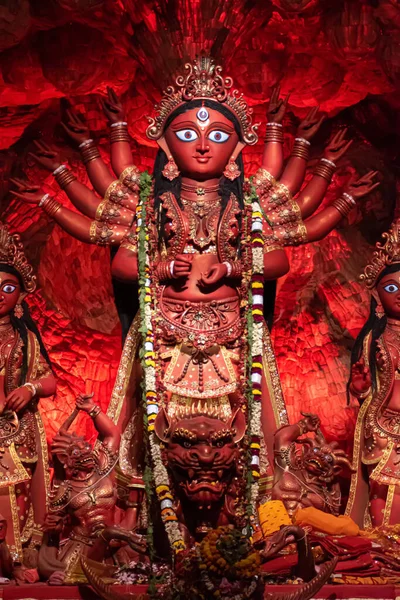 Bogini Durga Idol Udekorowanym Durga Puja Pandal Zastrzelony Kolorowe Światło — Zdjęcie stockowe