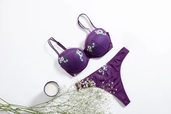 Close Van Vrouwelijke Mode Lingerie Accessoires Schoonheid Concept — Stockfoto