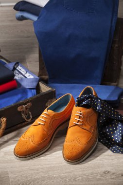 Erkek moda kıyafetleri, ayakkabılar ve aksesuarlar, görünüm kitabı, kopyalama alanı