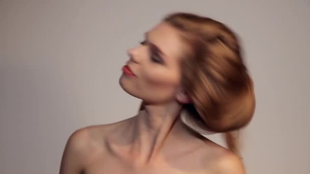 Portrait Beautiful Young Woman Natural Makeup — Stock Video