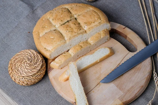 Chleb Świeży Miękki Bochenek Krojony Uszy — Zdjęcie stockowe