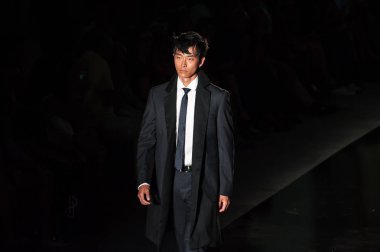 080 Barcelona Havacılık Haftası. MACSON CATWALK