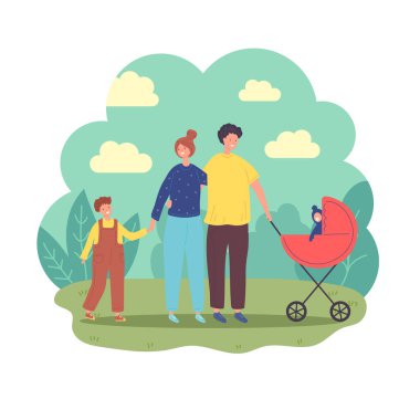 Neşeli aile parkta yürüyor. Doğada dinlen.