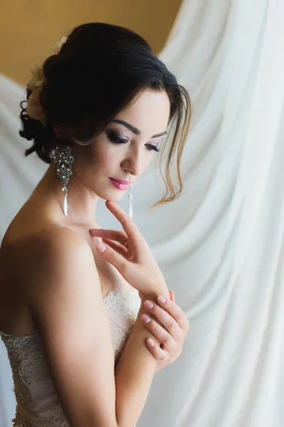 Porträt einer schönen Braut — Stockfoto