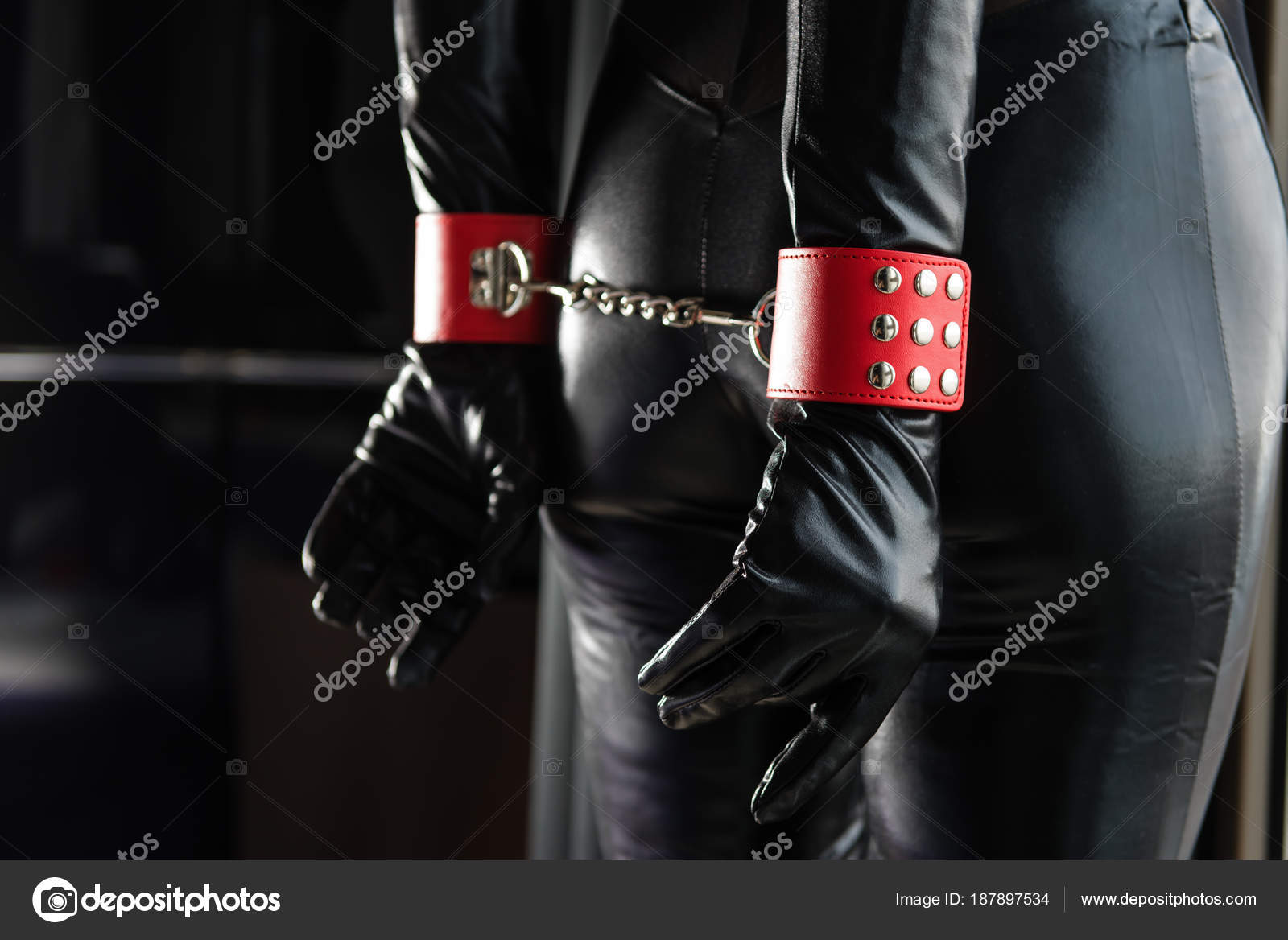 Ошейник с длинной лентой и отстегивающимися наручниками Submission Lola Toys Bondage Collections Plus Size, черный 1059-02lola - Lola Toys - Наручники - Купить