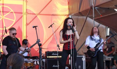 Perm, Rusya - 12 Haziran 2016: Vorongrai sokak sahne Düriye bandında