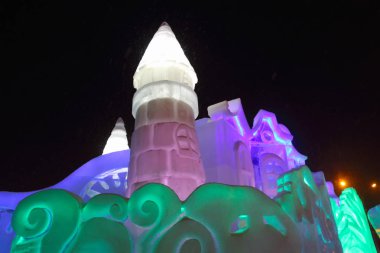 Perm, Rusya - 1 Şubat 2017: Castle perma aydınlatma ile 