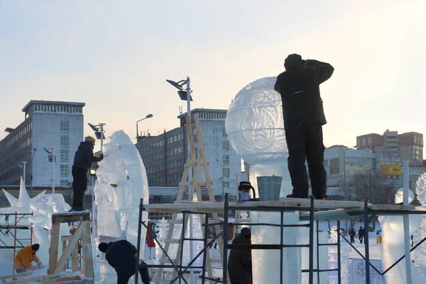 PERM, RUSSIA - GEN 18, 2017: Artisti provenienti da diversi paesi — Foto Stock