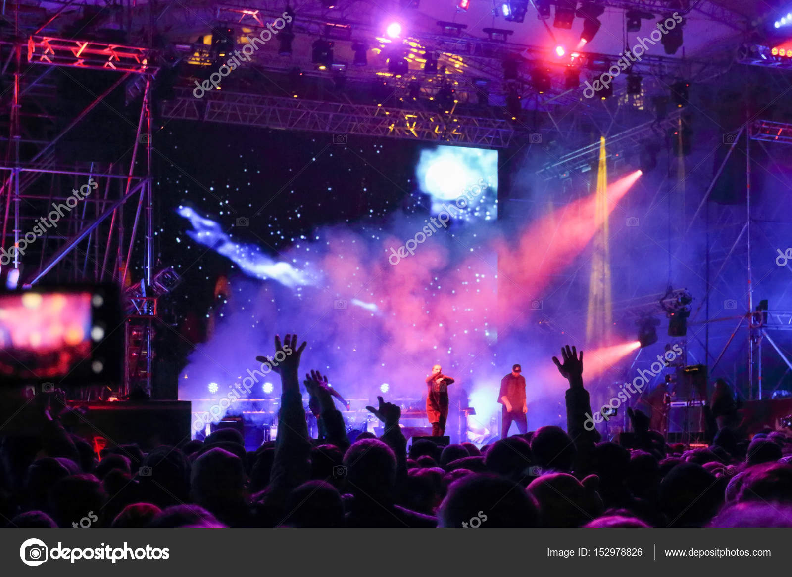 PERM, RUSSIA - 13 OCT, 2016: Kasta Band At Concert – Stock.