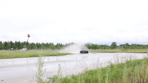 Sportwagen bei Open-Air-Meisterschaft Drift 2017 — Stockvideo